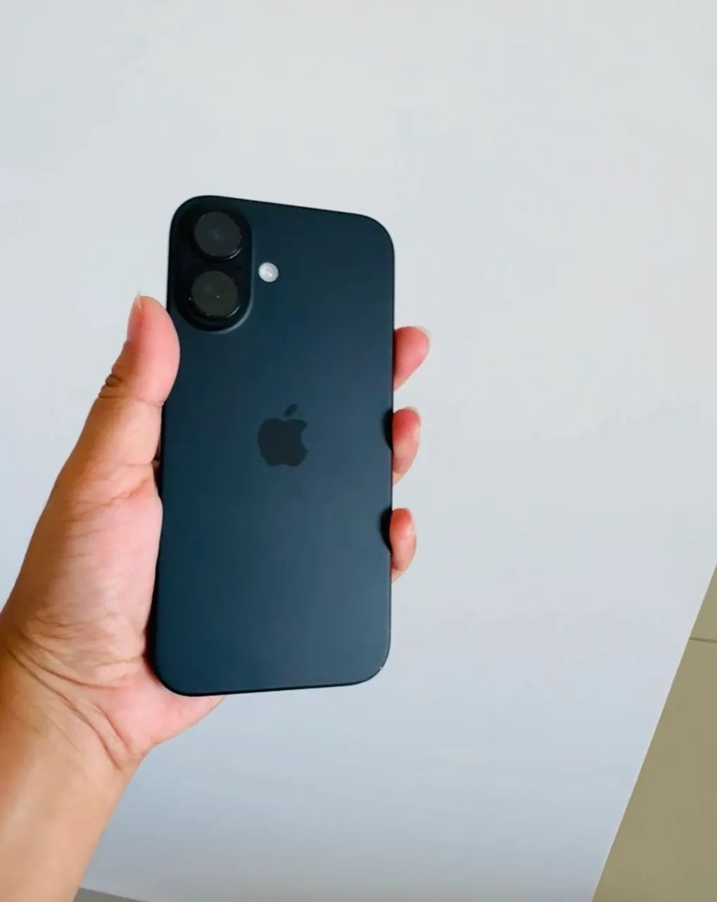 iPhone 16 128gb bateria 97% - Celulares e Smartphones - Jabotiana