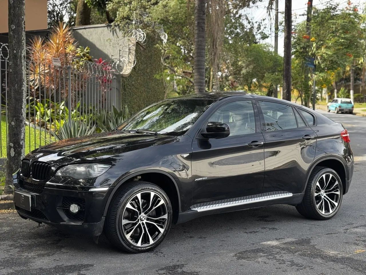 BMW X6 2011