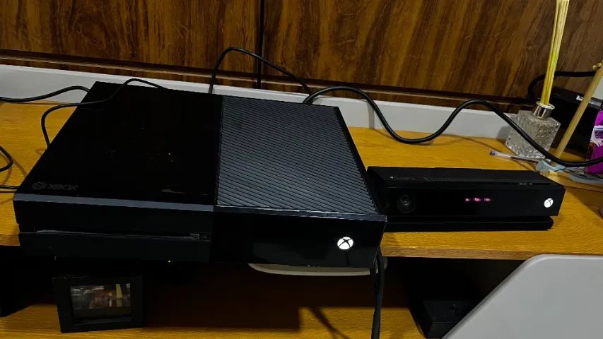 Xbox One Fat 500GB | 2 Controles | 2 Jogos | Kinect | - Foto 5