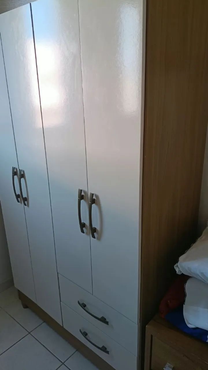 Roupeiro 4 portas - Foto 2