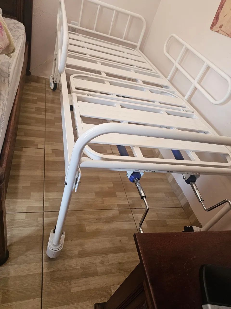 Cama hospitalar semi nova - Foto 2