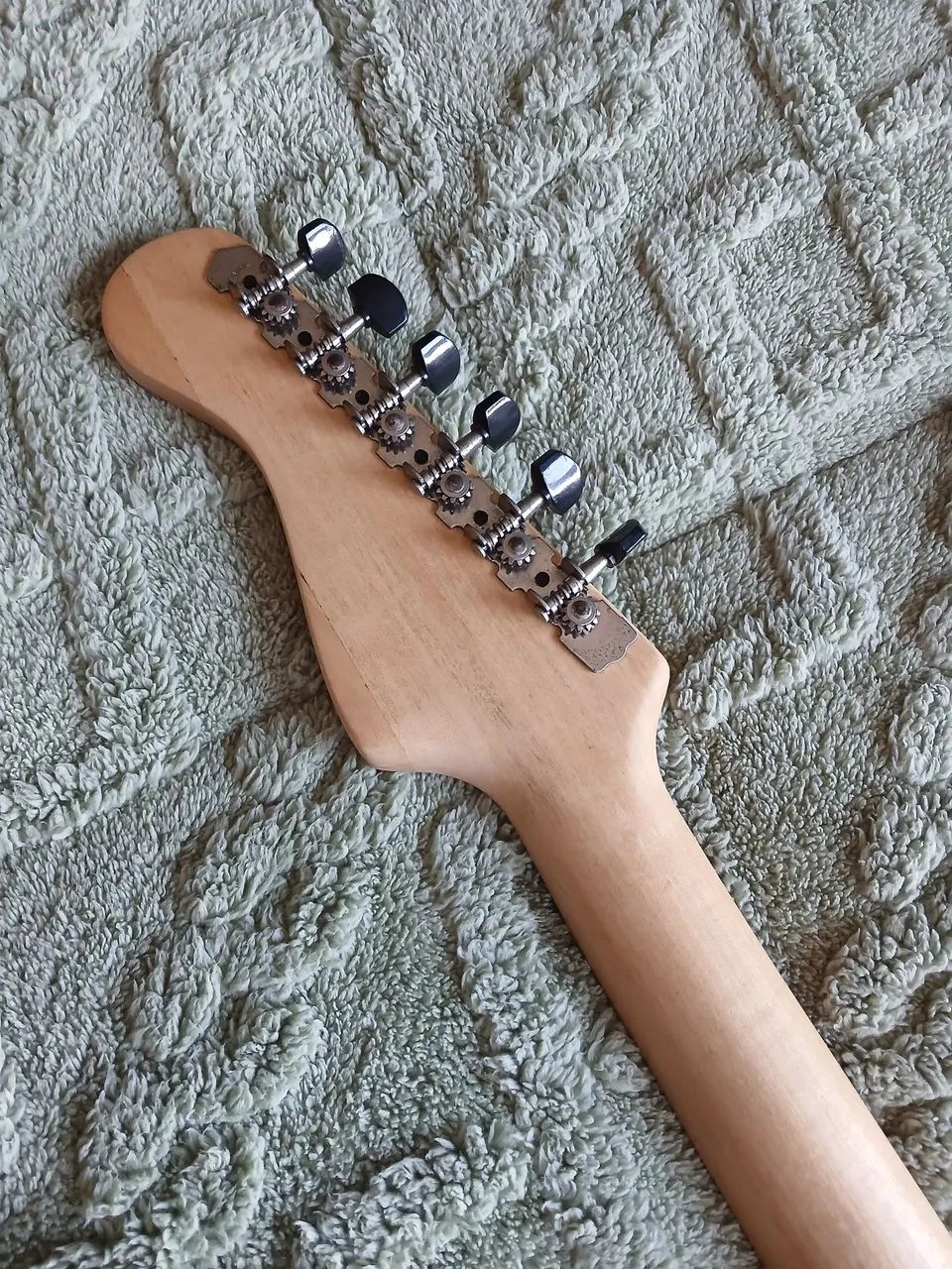 Guitarra Jennifer Customizada - Foto 4