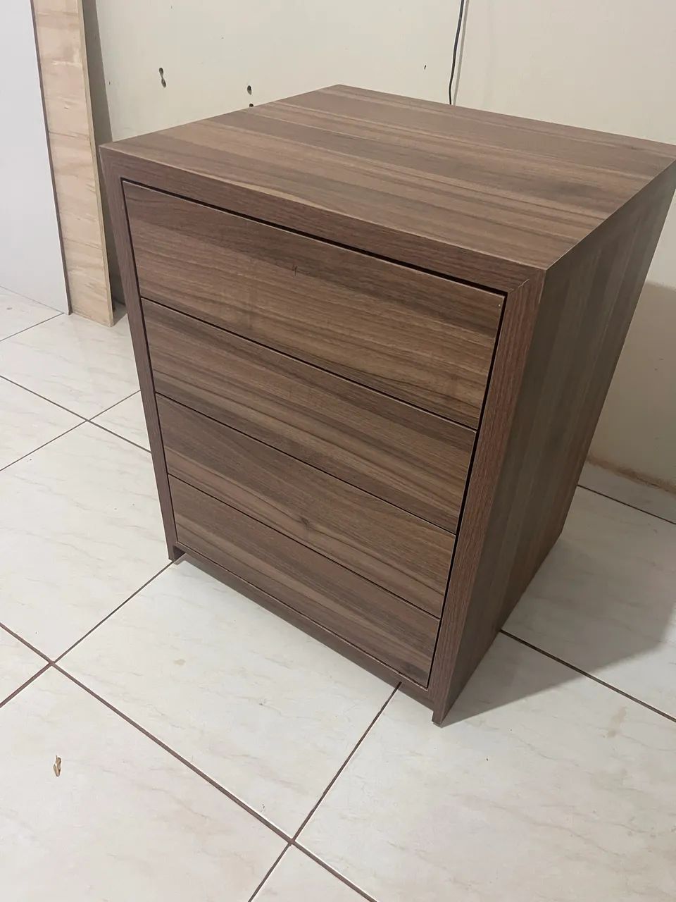 Vendo cômoda nova, fabricação própria 