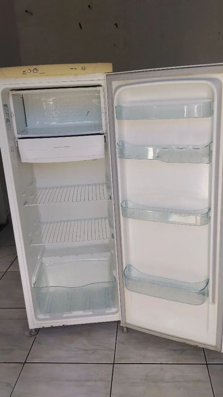 Geladeira elétrolux  - Foto 2