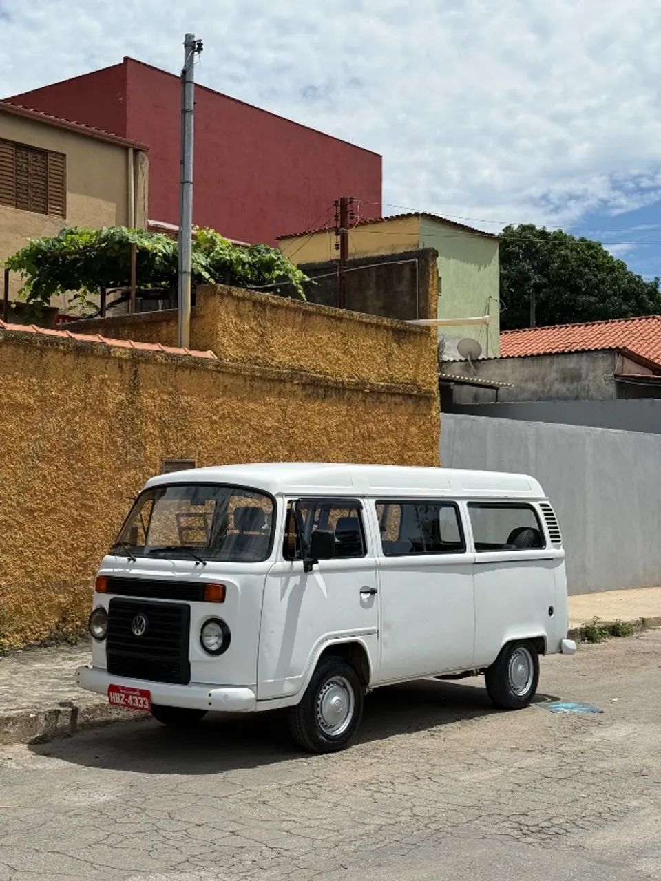 Volkswagen Kombi STANDARD 1.4 MI TOTAL FLEX 8V 2011