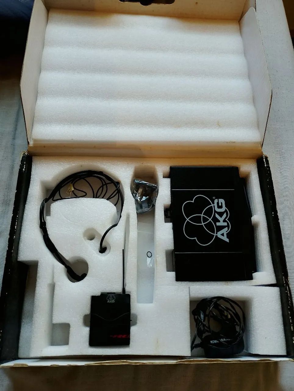 Microfone sem fio AKG SR 40 flexx