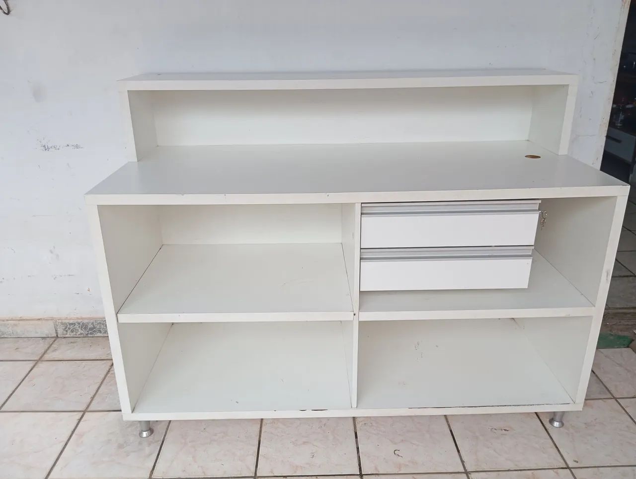 Balcão de escritório 