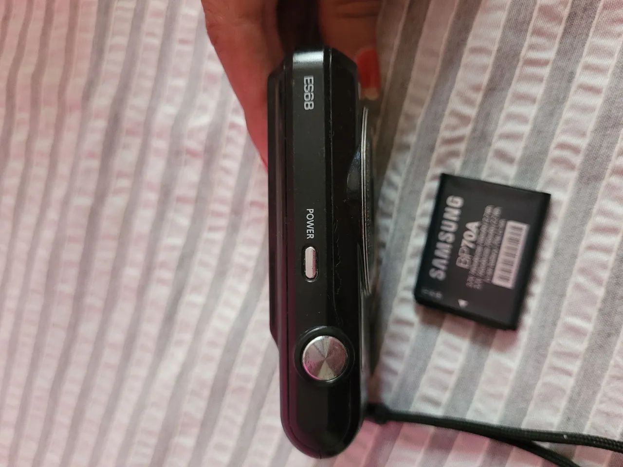 Câmera digital samsung preta de 12.1 megapixels - Câmeras e