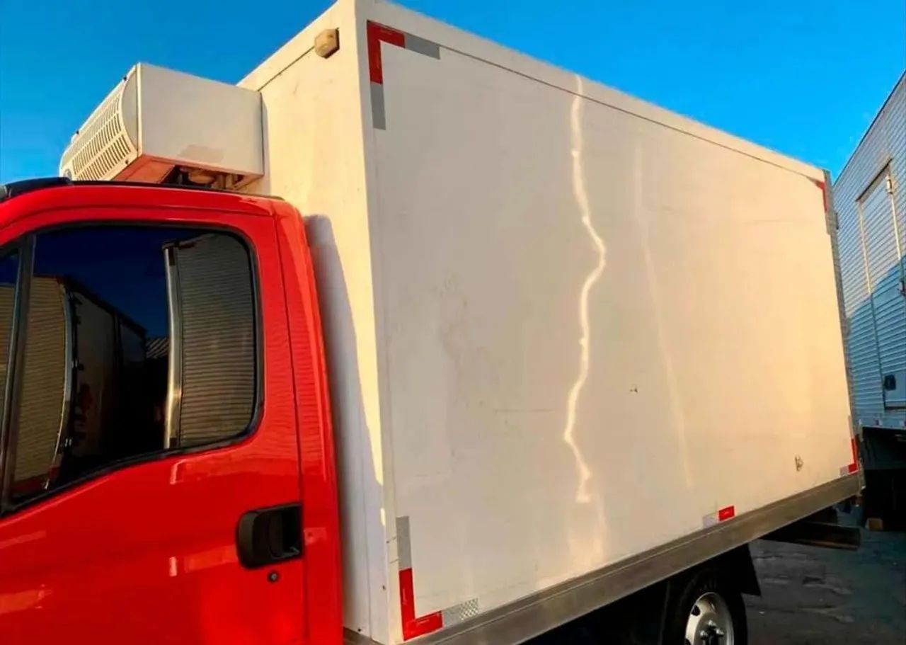 Iveco Daily 35s14 Refrigerada 2012 - Foto 5