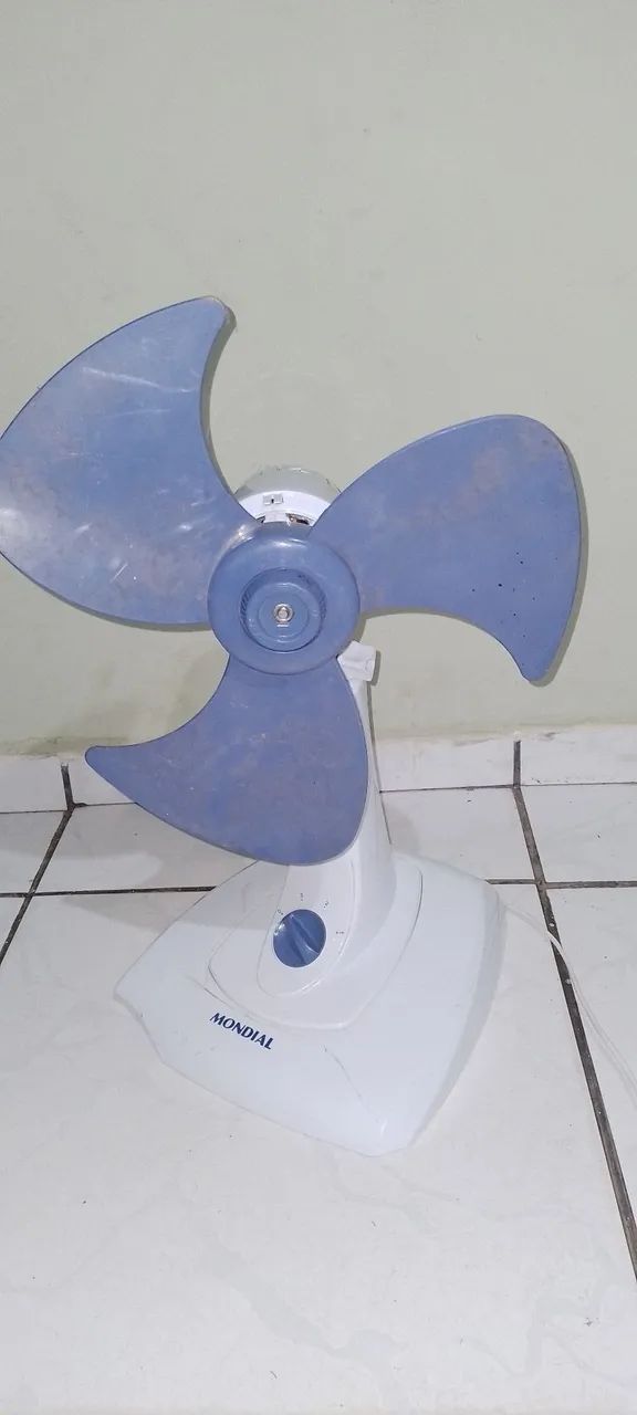 Ventilador de mesa mondial 127v e 40cm 