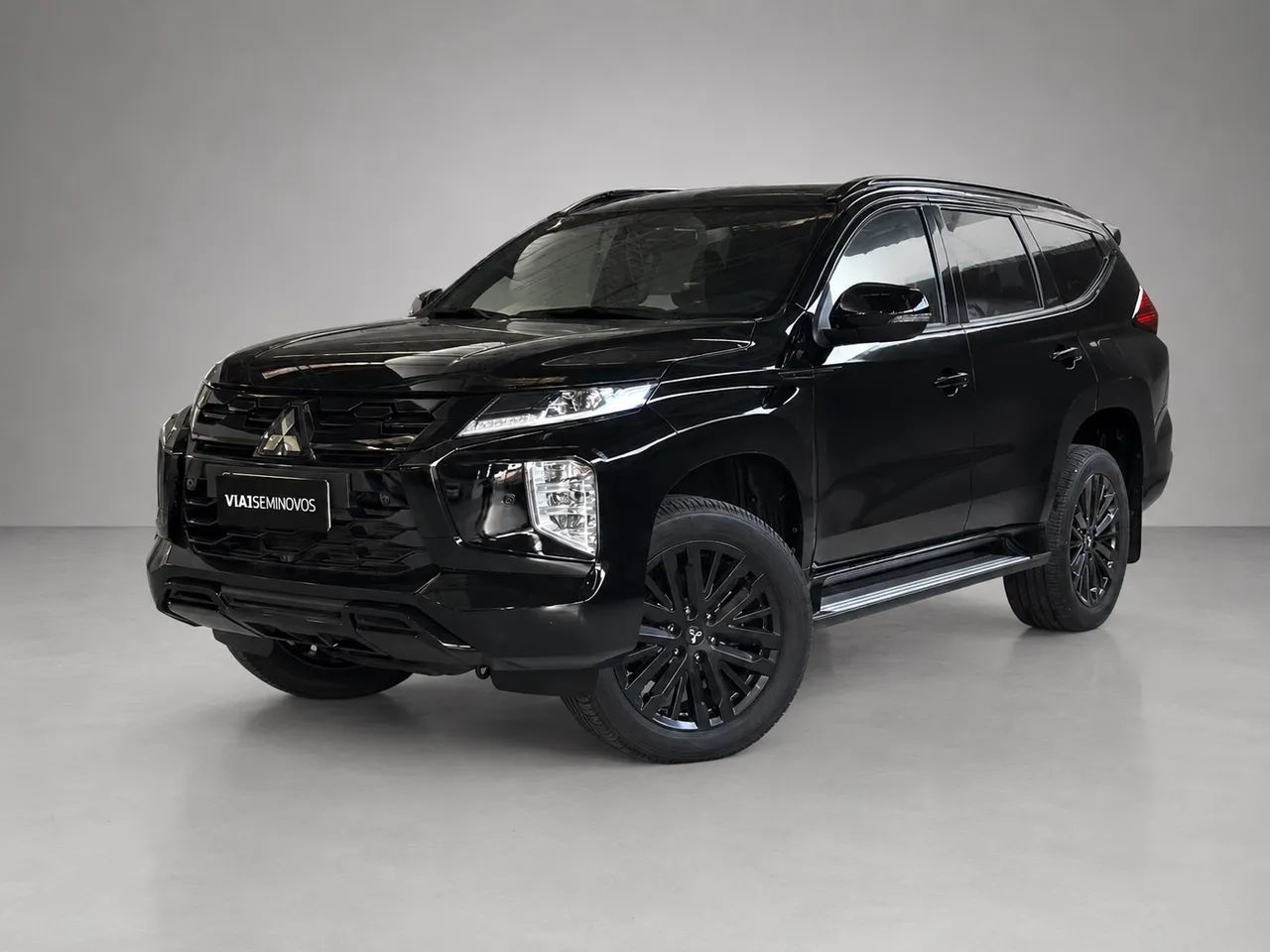 Mitsubishi Pajero 2025