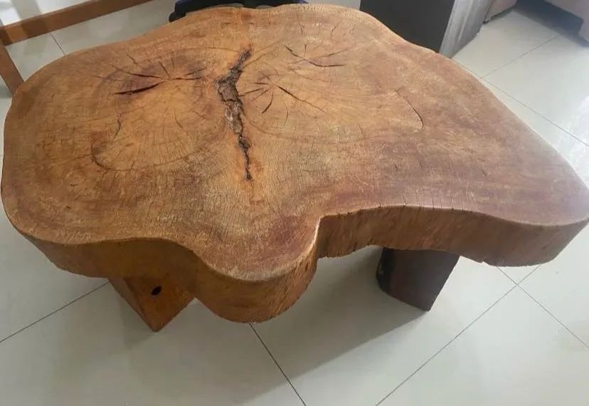 Vendo mesa de tronco de madeira  - Foto 2