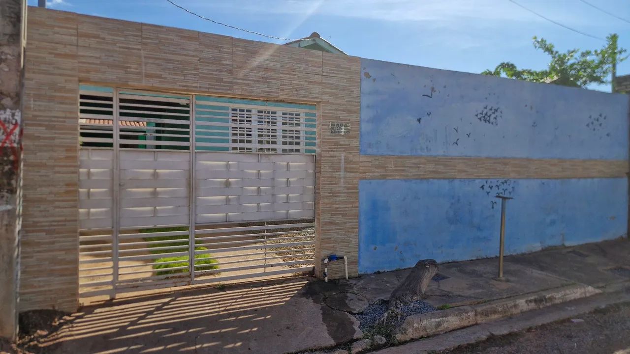 3 Quartos/ casa grande para alugar 