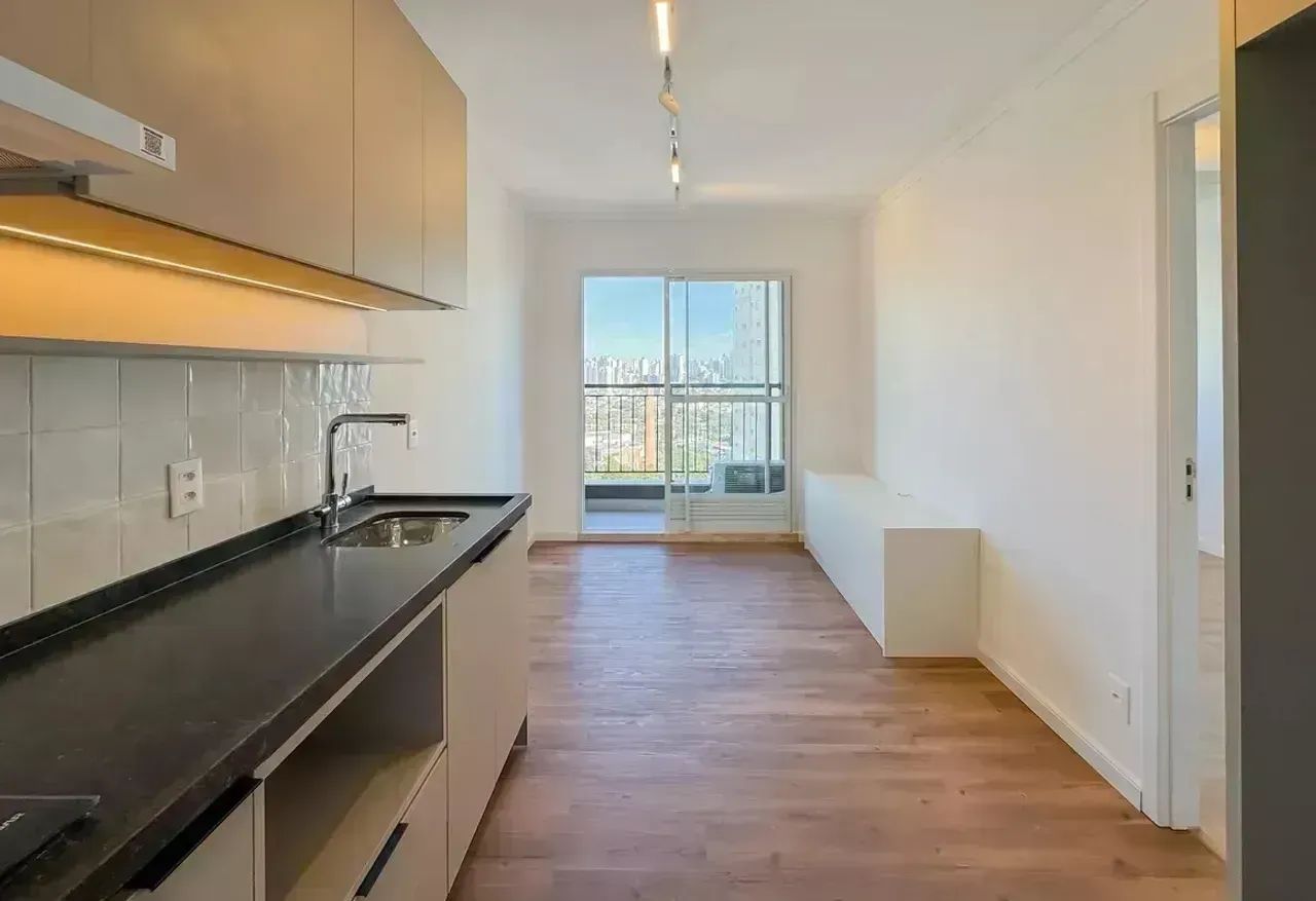Imóvel para aluguel possui 33 metros quadrados com 1 quarto