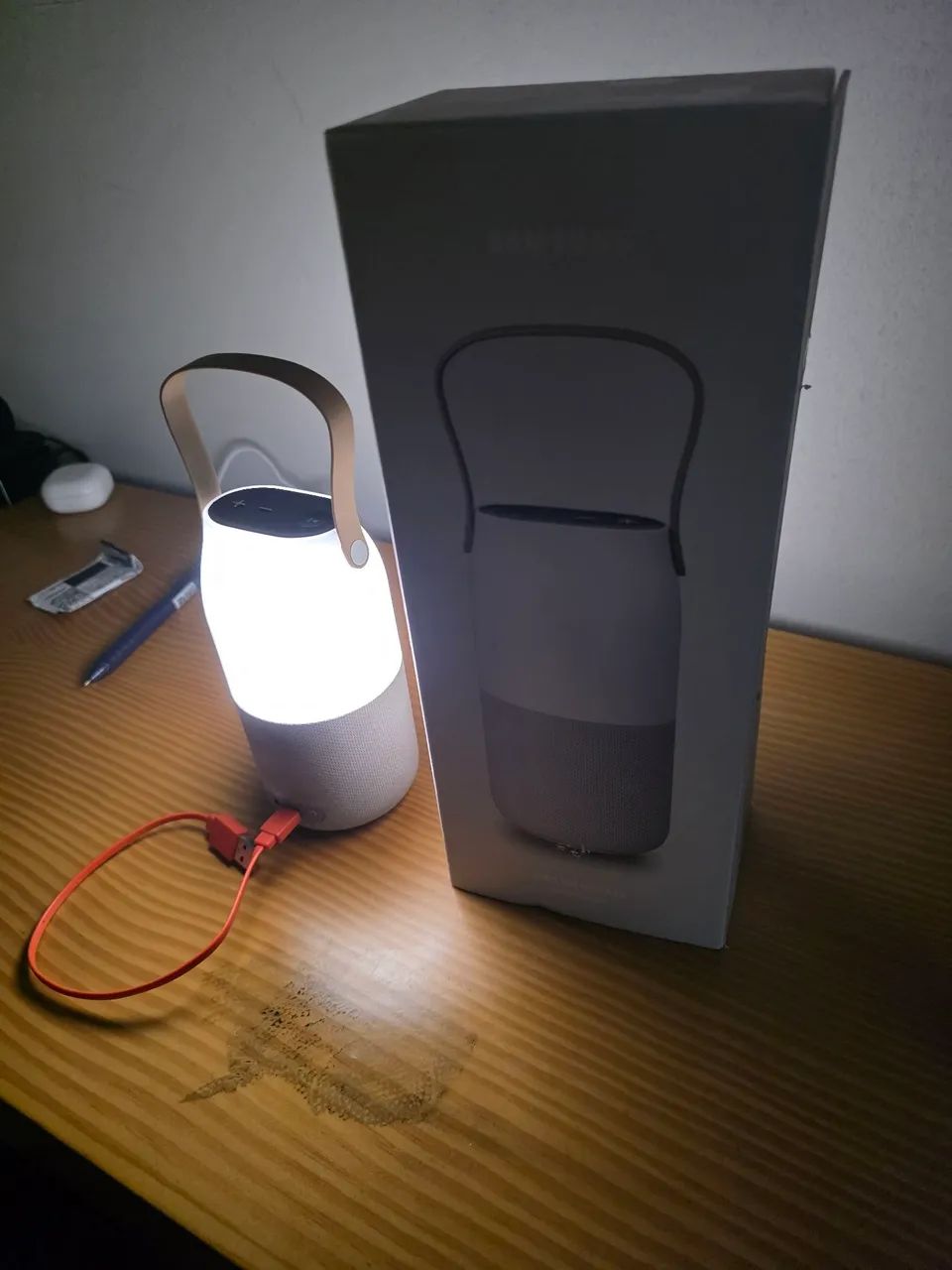 Samsung - Wireless Speaker Bottle Design - Foto 2