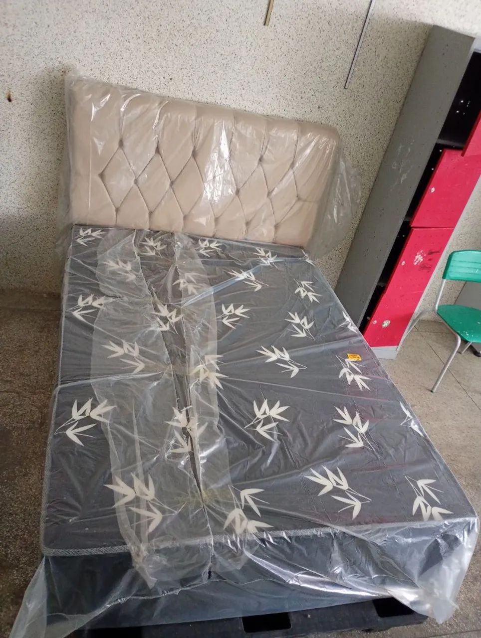 Cama box