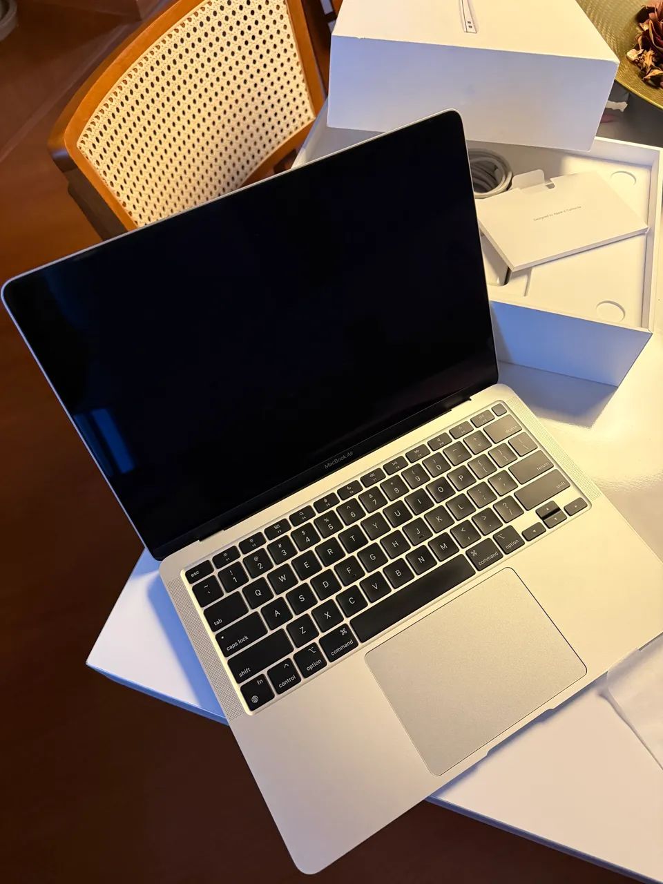 MacBook Air M1 impecável com caixa 