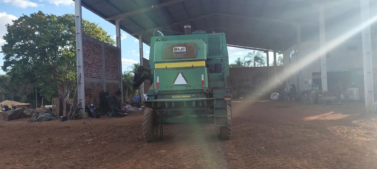 Colhedeira 7200 SLC John Deere  - Foto 4