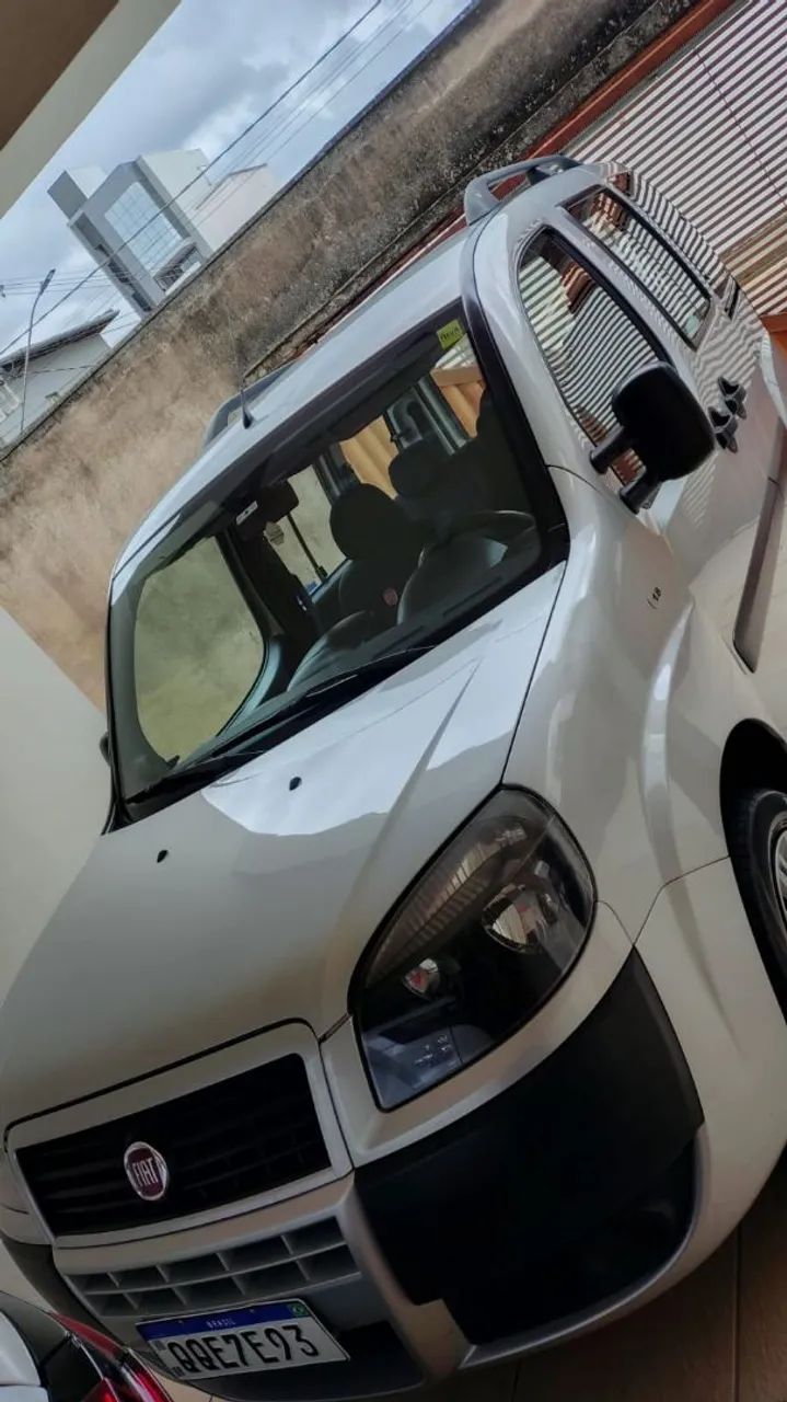 Fiat Doblo ESSENCE 1.8 16V FLEX 2019