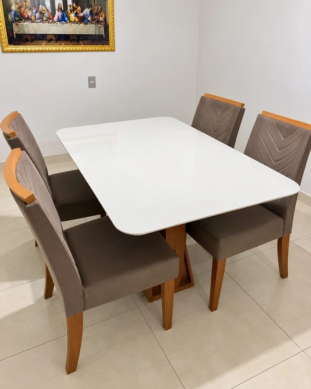 Mesa de Jantar com 4 Cadeiras - Tampo de Vidro Branco - Foto 4