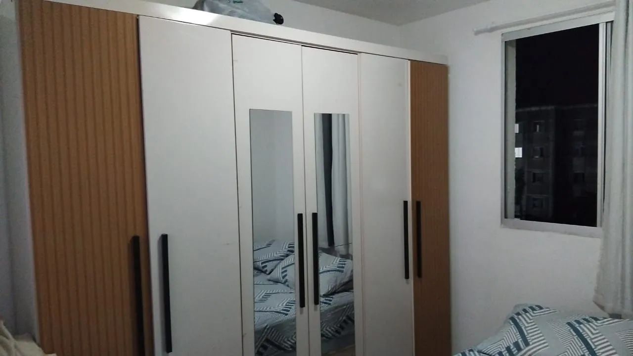 Guarda roupa 6 portas  - Foto 2