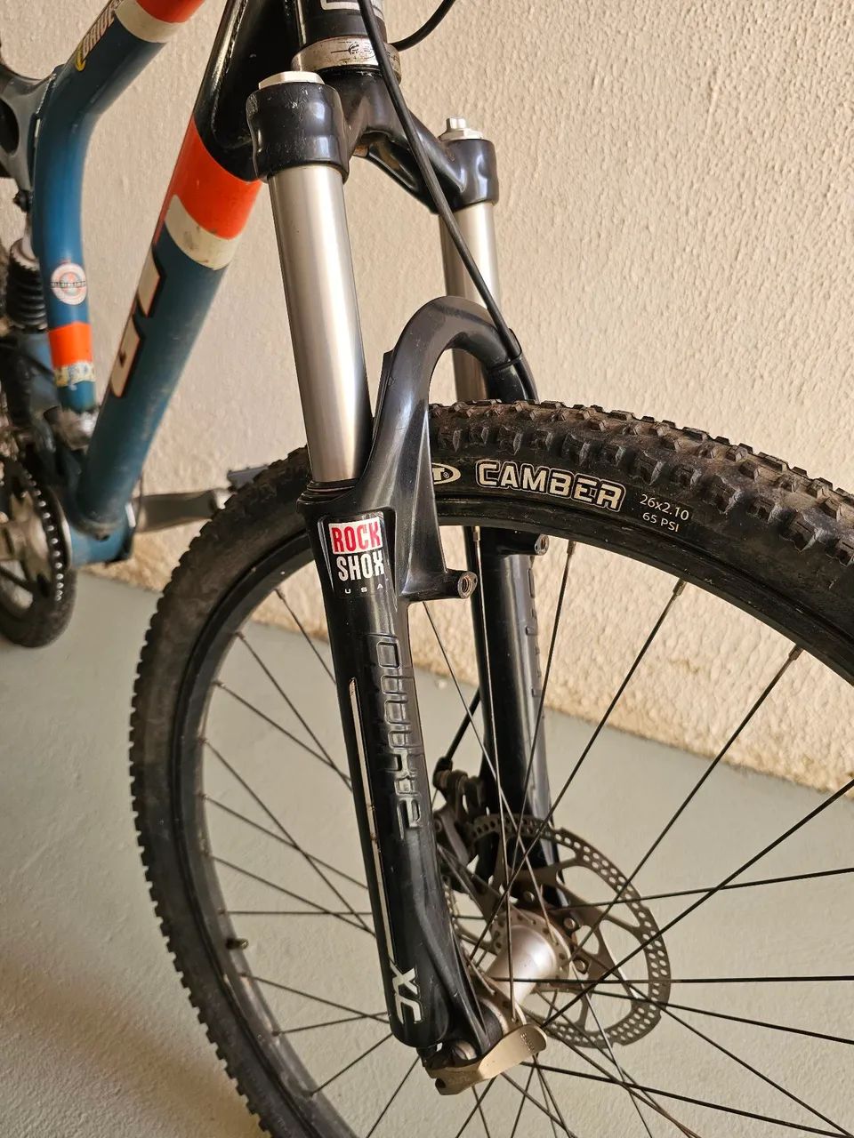 Suspensão de bicicleta 26