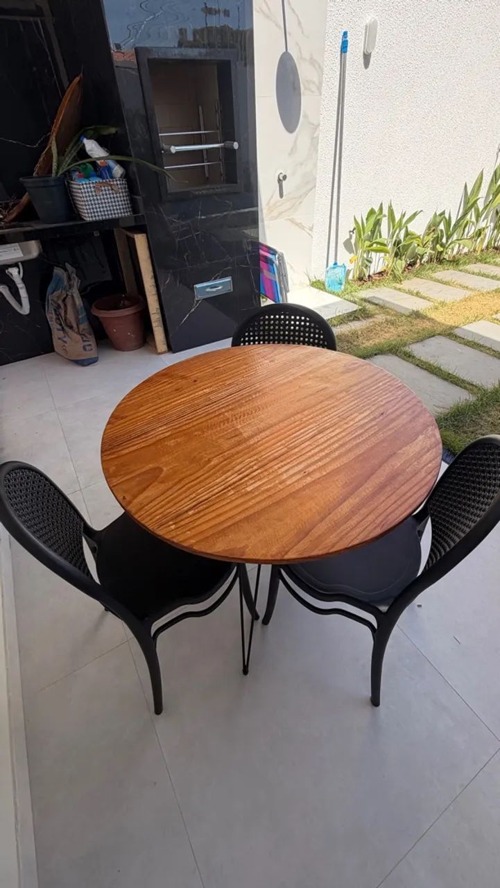 Lindo conjunto de mesa e três cadeiras para sua varanda - Foto 3