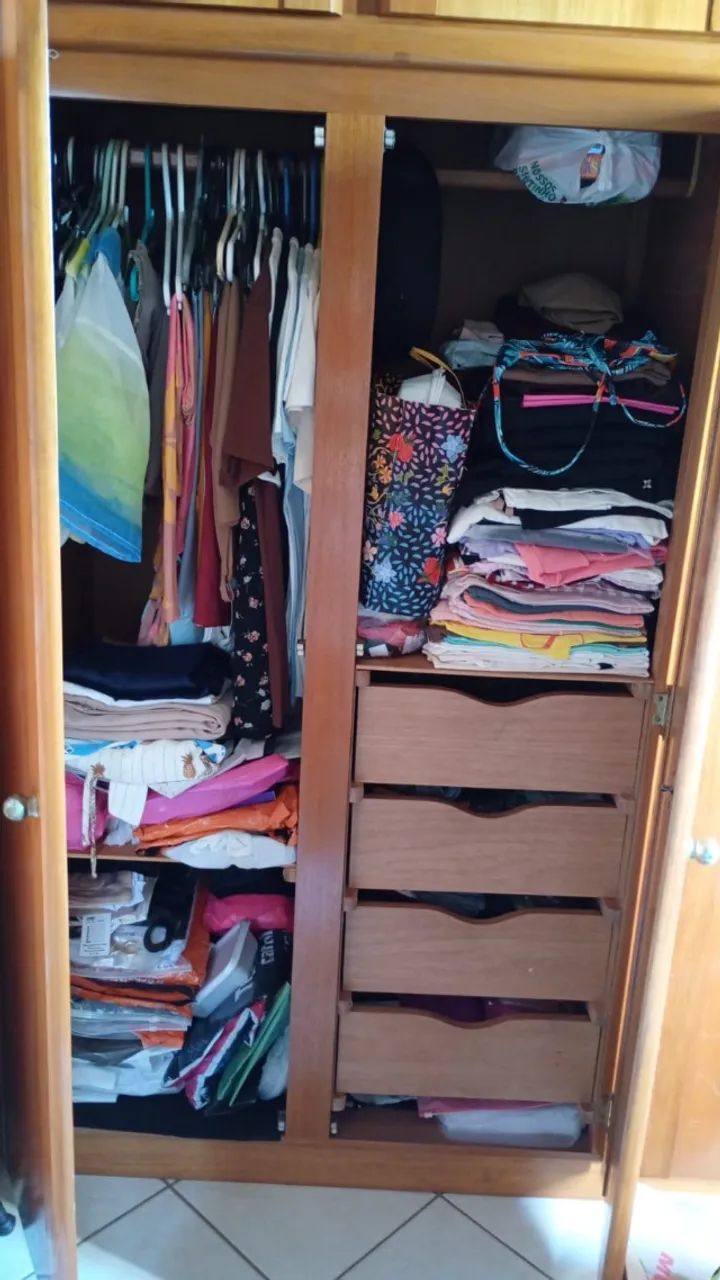 Guarda-roupa de madeira - Foto 2