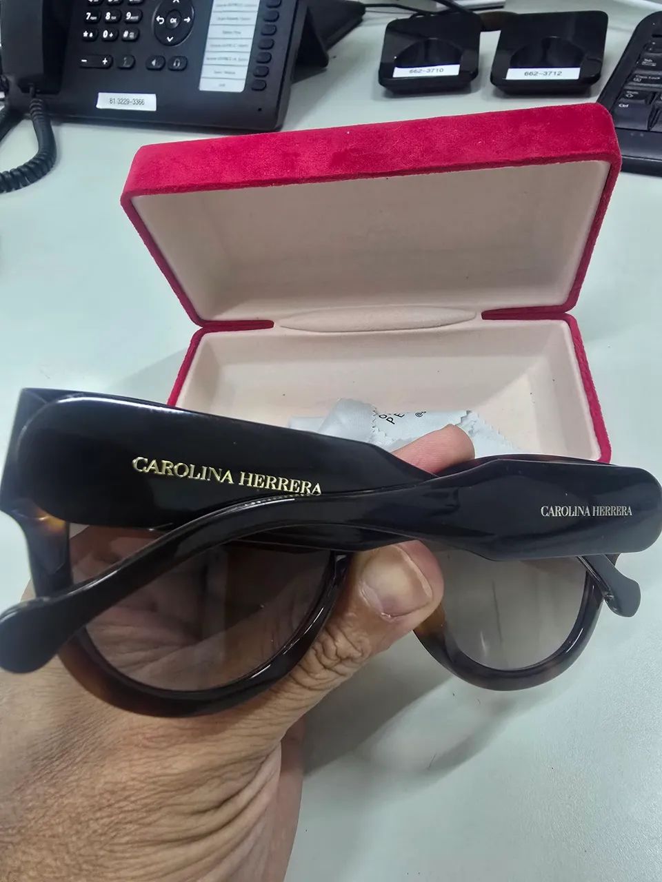 Oculos de sol Carolina Herrera - Foto 2
