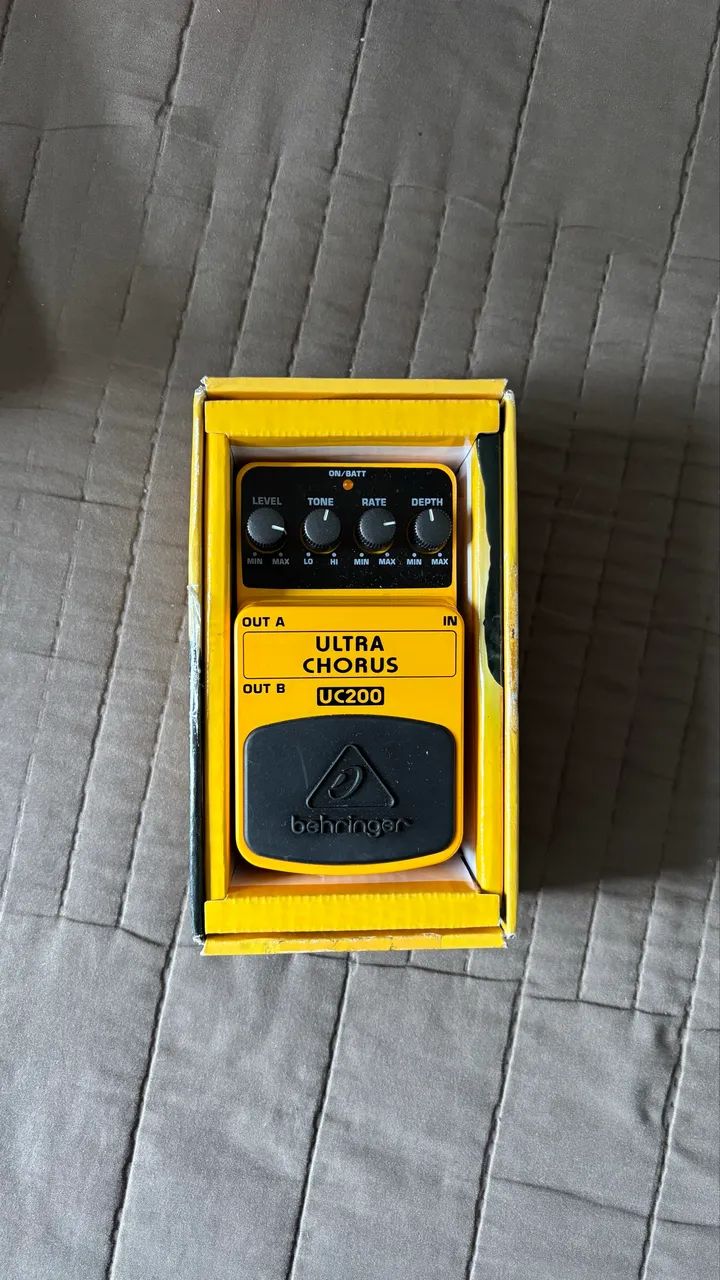 Pedal Chorus UC200 Behringer 