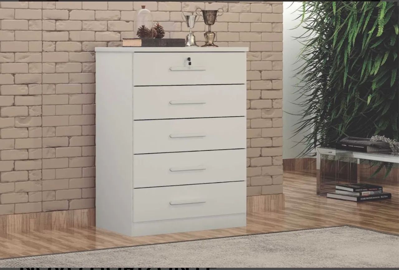 Cômoda Compacta 5 Gavetas