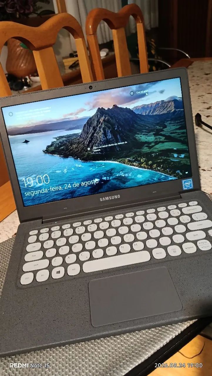 Notebook Samsung flash novíssimo 