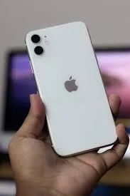 iPhone 85% de bateria semi novo
