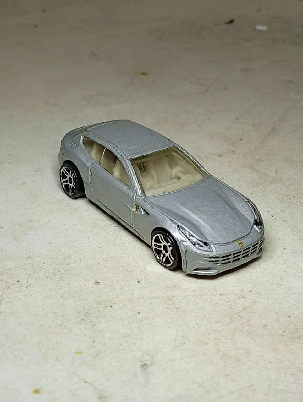 MINIATURA HOT WHEELS FERRARI - Foto 2