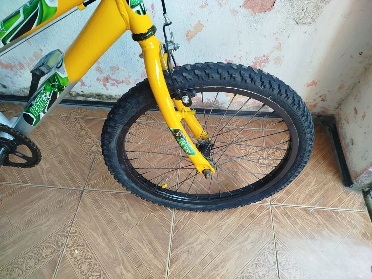 Bicicleta infantil aro 20  - Foto 2