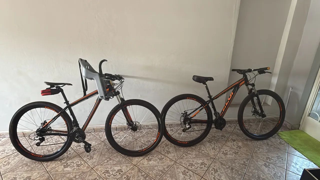 Duas bicicletas Caloi explorer 