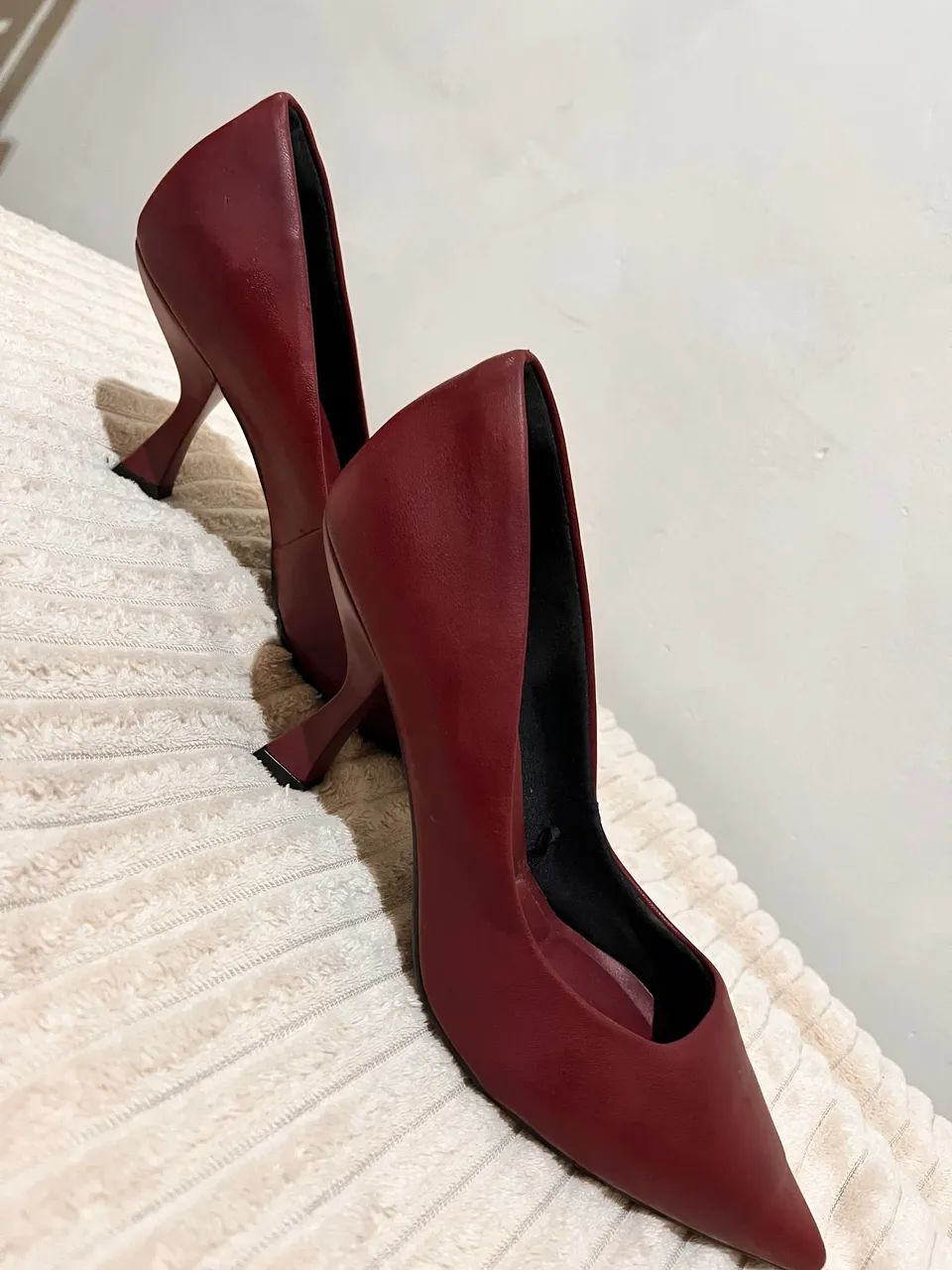 Scarpin Vinho - Tamanho 37 - 40$ - Foto 2