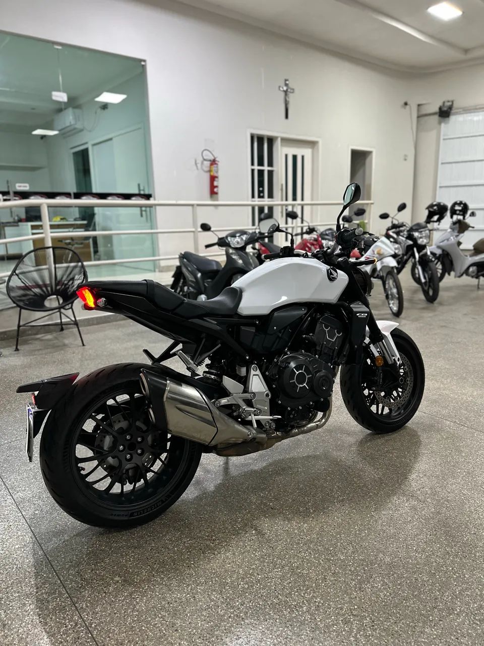 CB 1000R - Foto 3