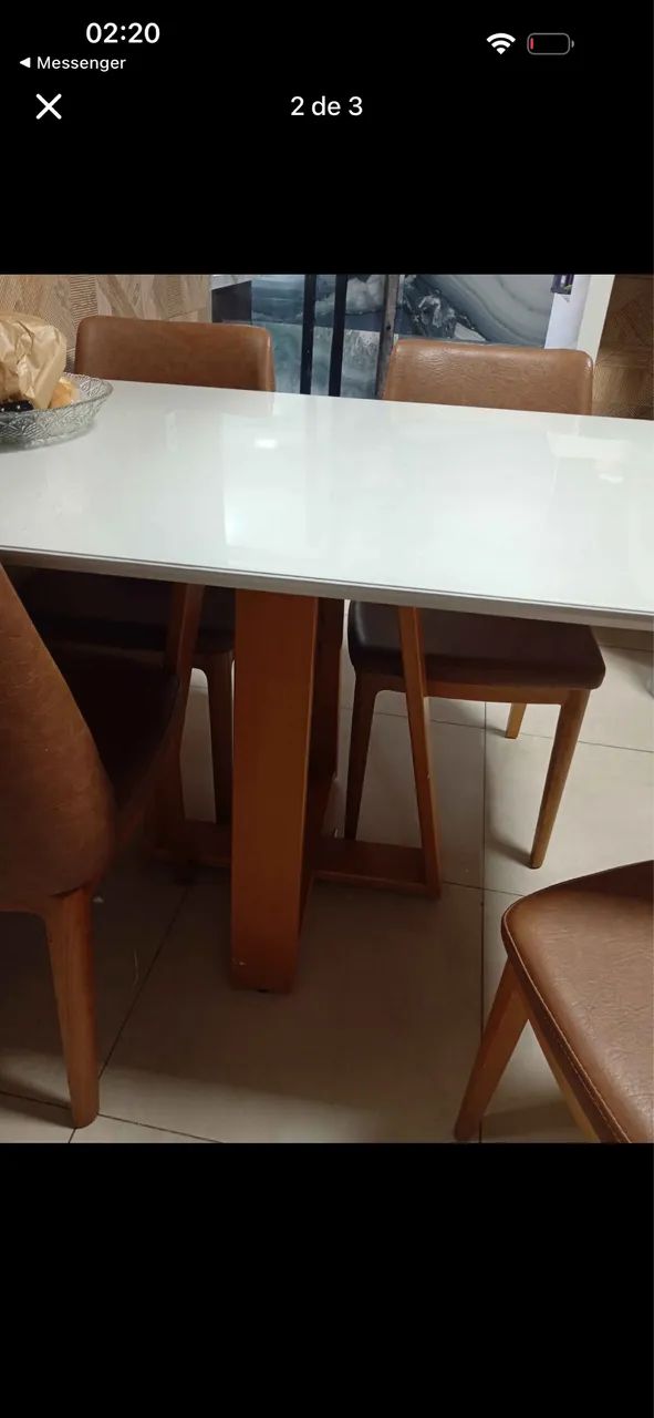 Mesa com 4 cadeiras madeira  - Foto 2