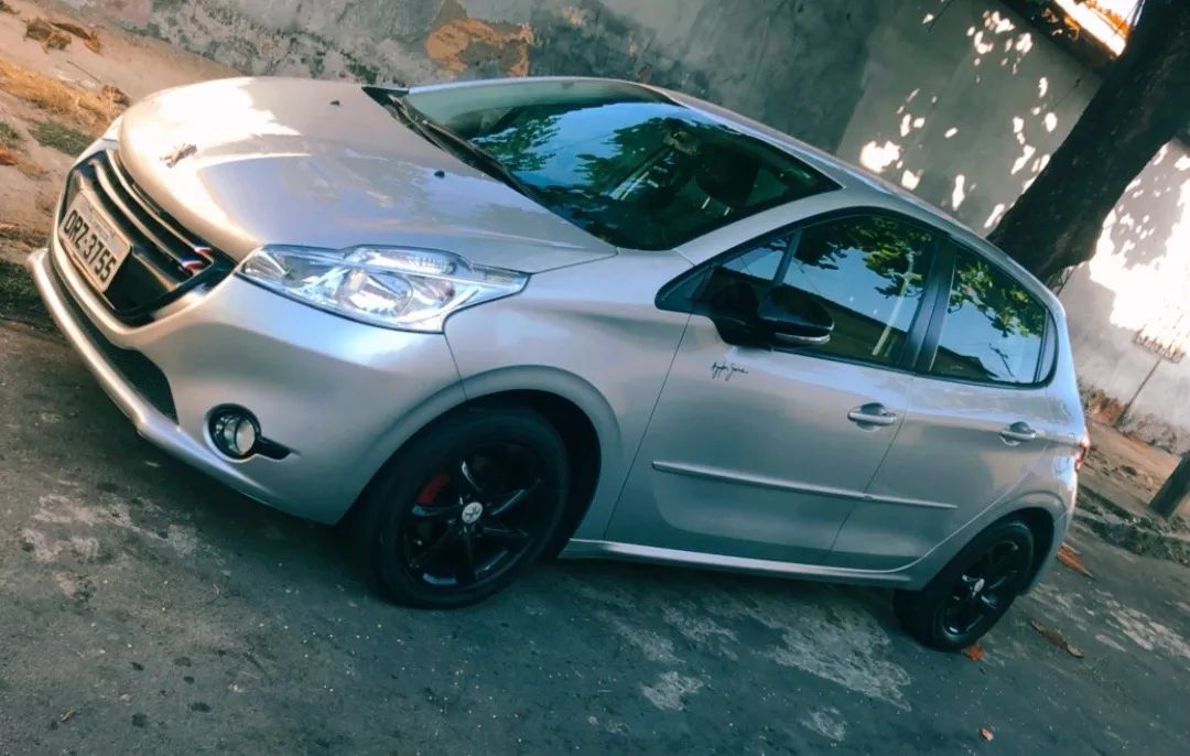 Peugeot 208 Active/active Pack 1.5 Flex 8V 5P 2014 - Foto 5