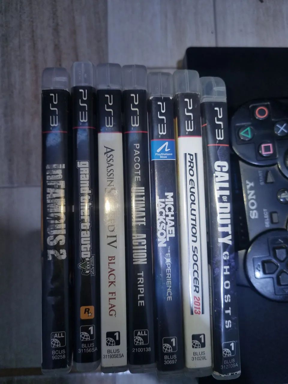 Ps3 slim com jogos e 2 controles - Foto 2