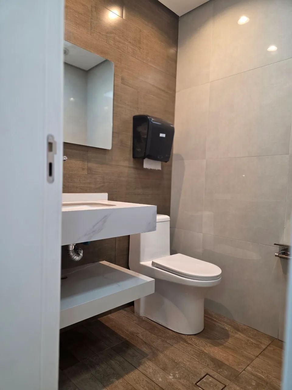 Sala comercial 42m c ar condicionado frigobar. - Foto 5