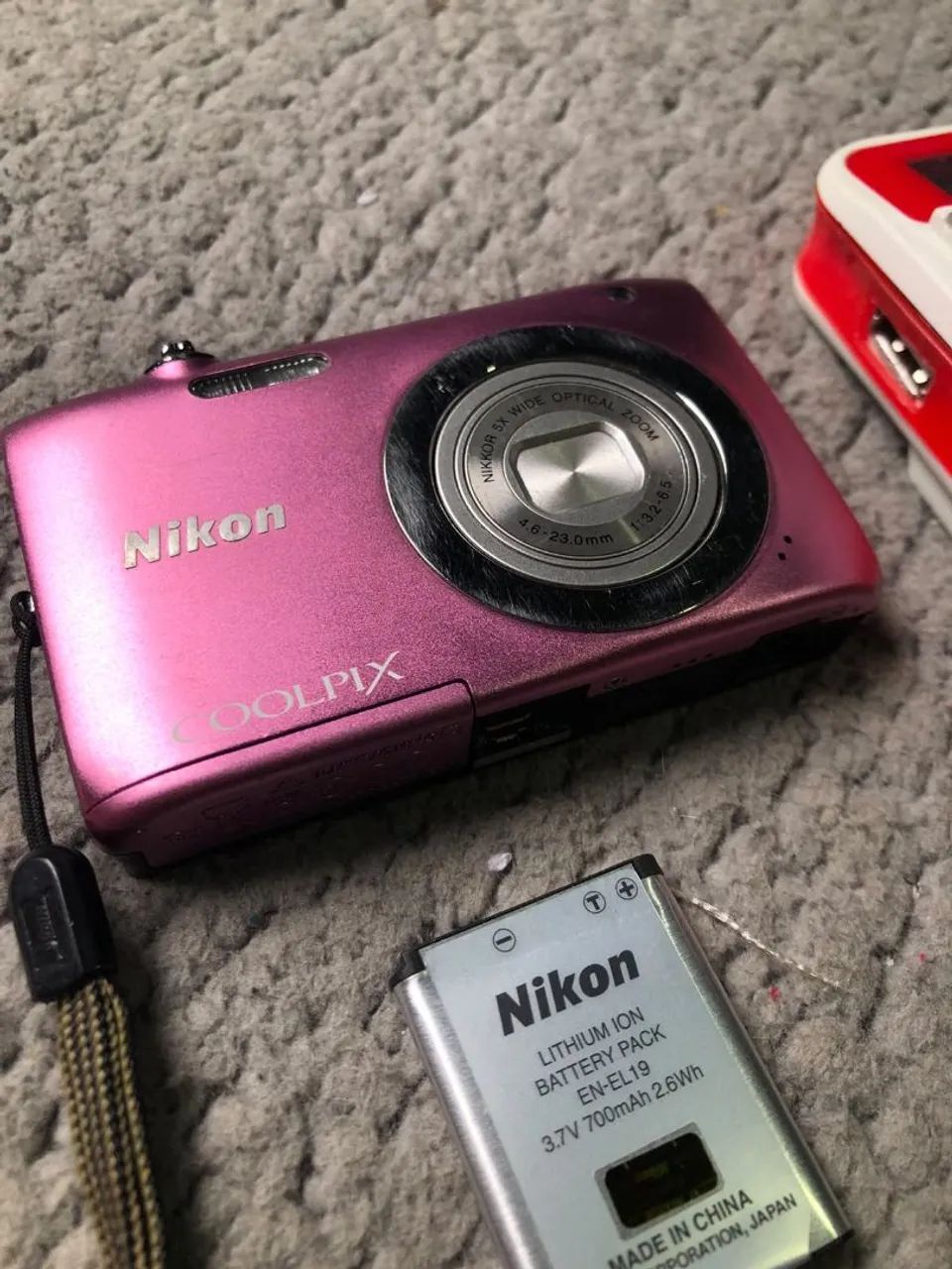 Camera digital nikon coolpix rosa