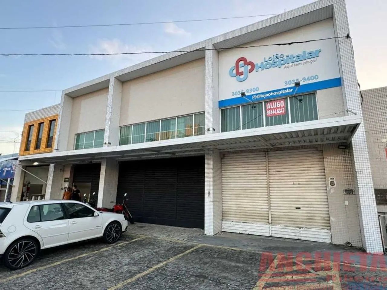 Alugo ótimo galpão para loja com 300m2 próximo a Epitácio Pessoa