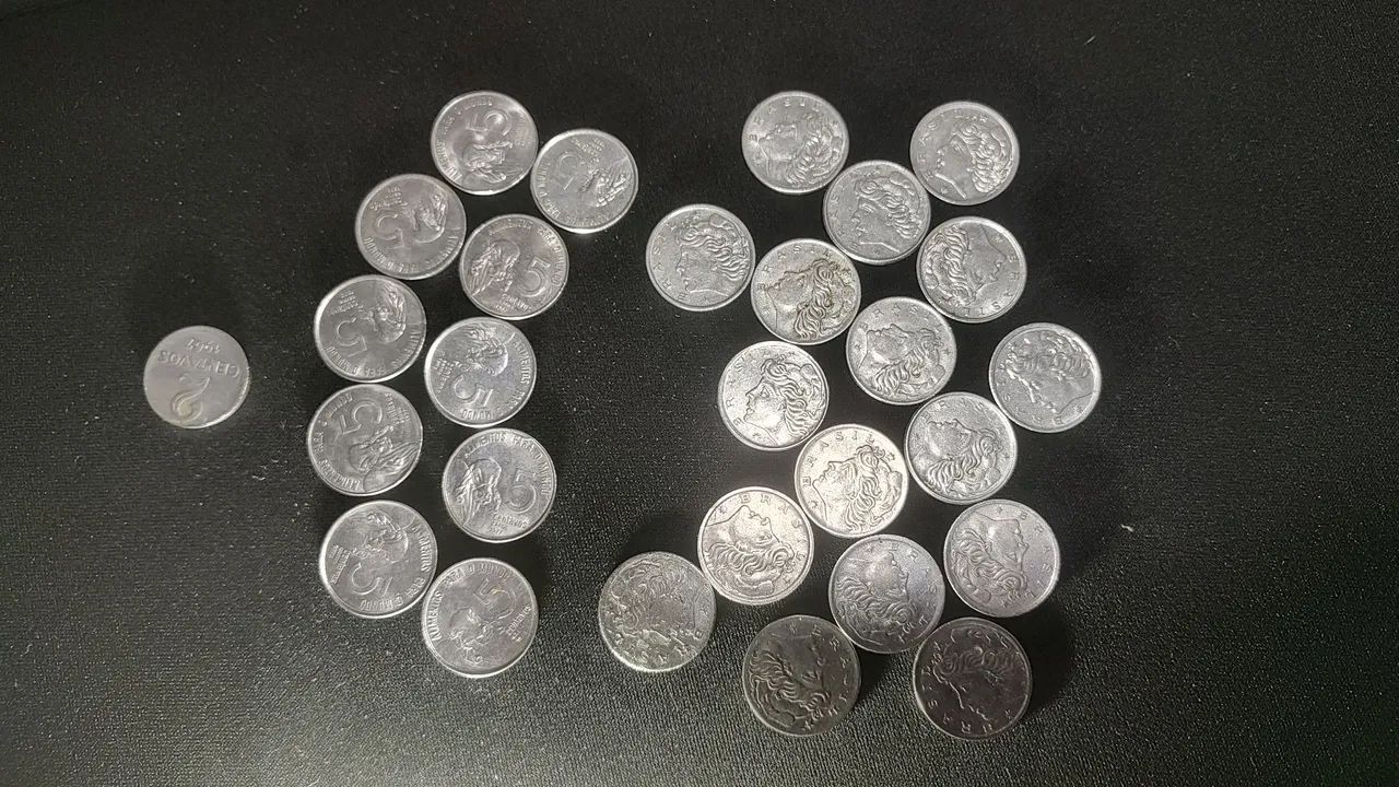 Lote de 60 moedas antigas do Brasil  - Foto 3