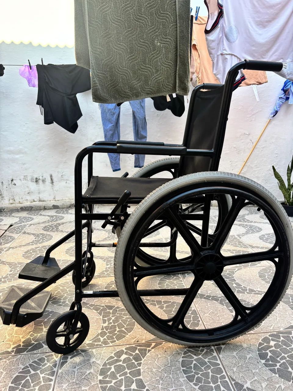 Cadeira de Rodas - Foto 2
