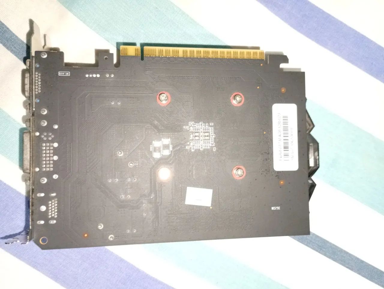 Placa de vídeo GT730 4GB - Foto 2