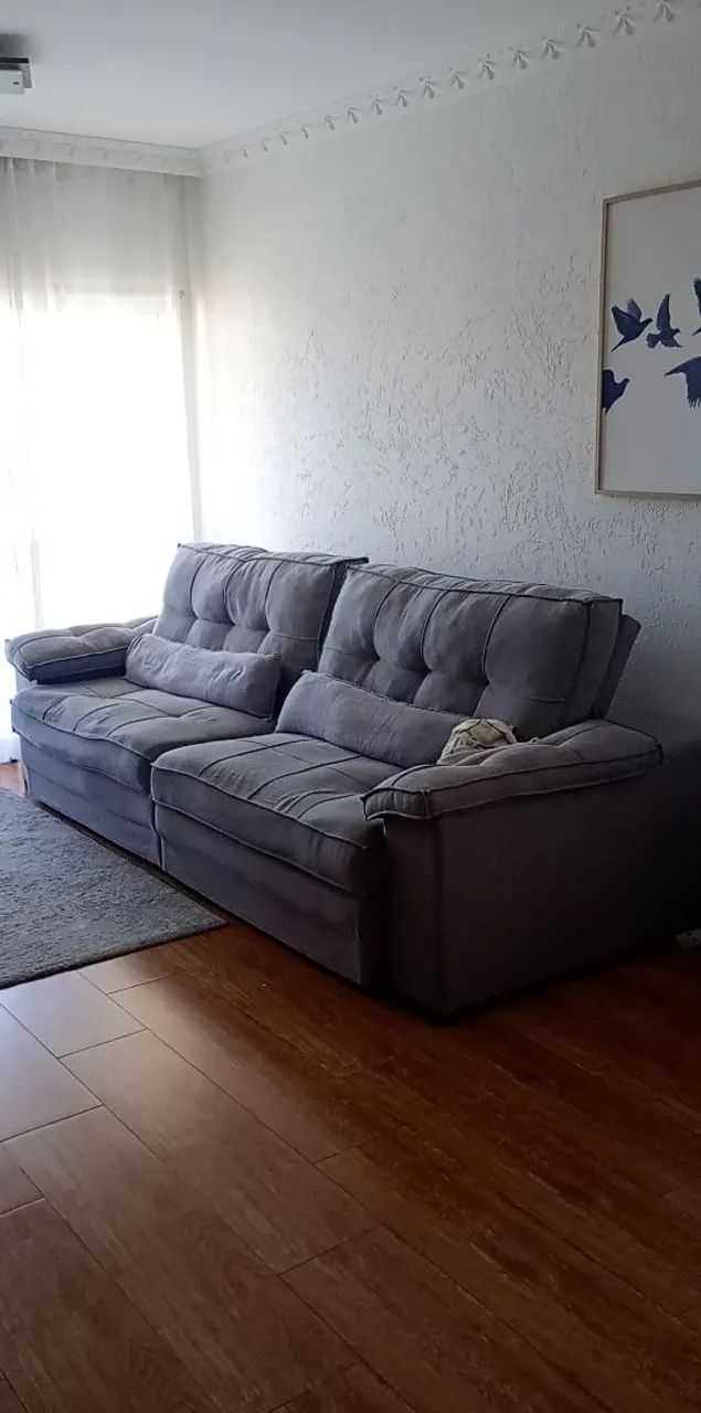 Sofá retrátil 4 lugares rack e mesa com 4 cadeiras 