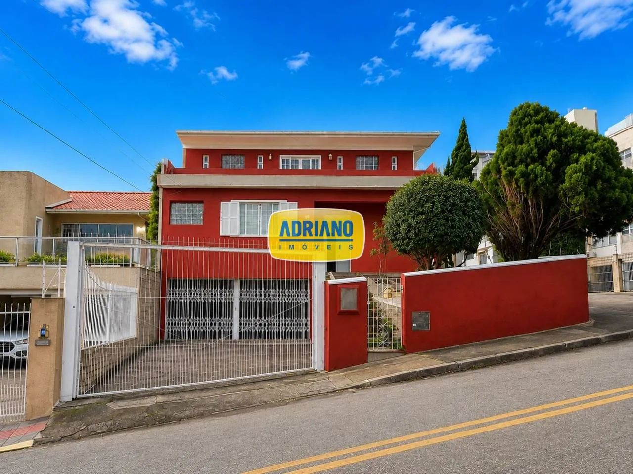 Casa com 5 dormitórios para alugar, 220 m² por R$ 15.322,50/mês - Bom Abrigo - Florianópol
