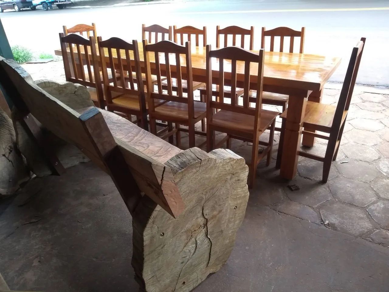 Mesa com cadeiras 100% de peroba 